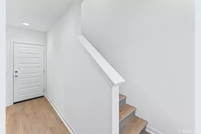108 Pickwick Lane Court, Burbank, CA 91506 - Photo 3