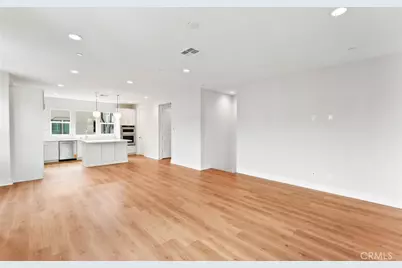 100 Pickwick Lane, Burbank, CA 91506 - Photo 7