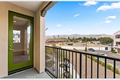 100 Pickwick Lane, Burbank, CA 91506 - Photo 21