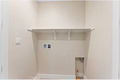 100 Pickwick Lane, Burbank, CA 91506 - Photo 19