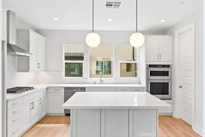 100 Pickwick Lane, Burbank, CA 91506 - Photo 9