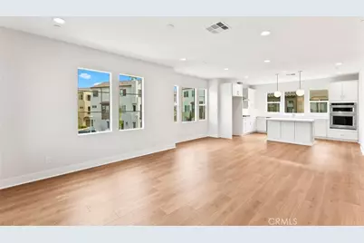 100 Pickwick Lane, Burbank, CA 91506 - Photo 5