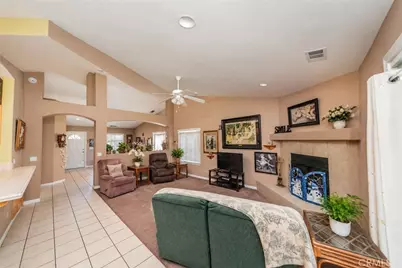 15999 Holly Brook, Victorville, CA 92395 - Photo 11