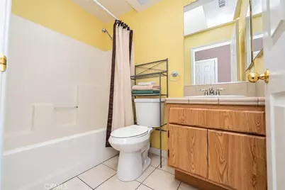 15999 Holly Brook, Victorville, CA 92395 - Photo 25