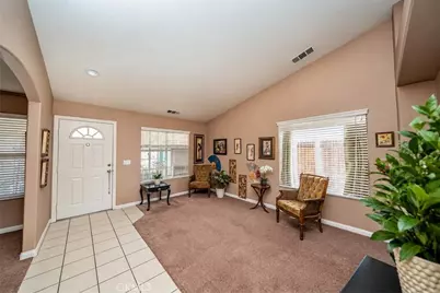 15999 Holly Brook, Victorville, CA 92395 - Photo 5