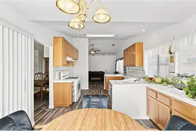 721 N Sandalwood Avenue, Rialto, CA 92376 - Photo 17