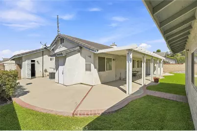 721 N Sandalwood Avenue, Rialto, CA 92376 - Photo 33
