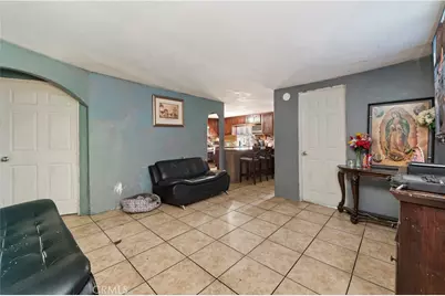 8362 Redwood Ave Spc 38, Fontana, CA 92335 - Photo 5