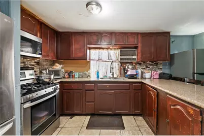 8362 Redwood Ave Spc 38, Fontana, CA 92335 - Photo 3