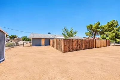 10577 Tecopa, Apple Valley, CA 92308 - Photo 21