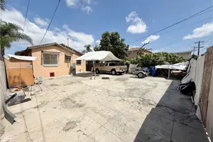 218 E 60th St, Los Angeles, CA 90003 - Photo 17