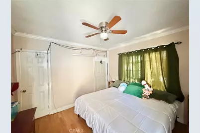 218 E 60th Street, Los Angeles, CA 90003 - Photo 13