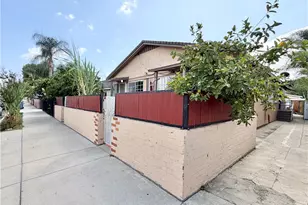 218 E 60th St, Los Angeles, CA 90003 - Photo 3