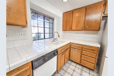 1992 E Cienega Avenue #D, Covina, CA 91724 - Photo 11