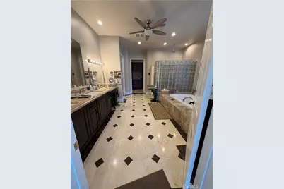 18268 Hollowtree Lane, Riverside, CA 92504 - Photo 29