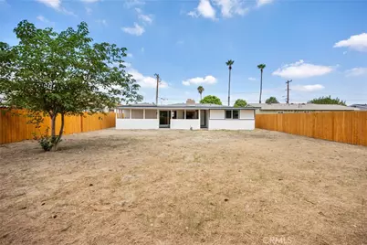 17379 Holly Drive, Fontana, CA 92335 - Photo 31