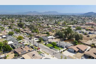 17379 Holly Drive, Fontana, CA 92335 - Photo 41