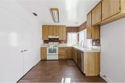 7035 Batavia Way, Riverside, CA 92586 - Photo 5