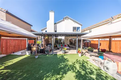 15597 Carrera Drive, Fontana, CA 92337 - Photo 7