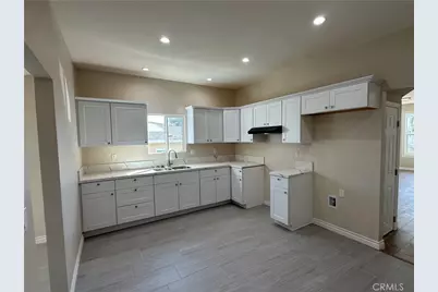 261 Kendall Avenue, San Bernardino, CA 92410 - Photo 3