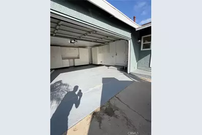 364 W Rosewood Street, Rialto, CA 92376 - Photo 13