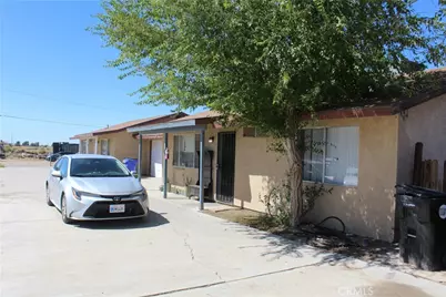 18511 New Hampshire, Adelanto, CA 92301 - Photo 5