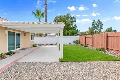 10957 Noblewood, Moreno Valley, CA 92557 - Photo 39