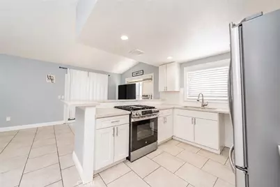 198 N Pennsylvania St, Lake Elsinore, CA 92530 - Photo 11