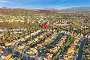 39040 Via Las Quintas, Murrieta, CA 92562 - Photo 9