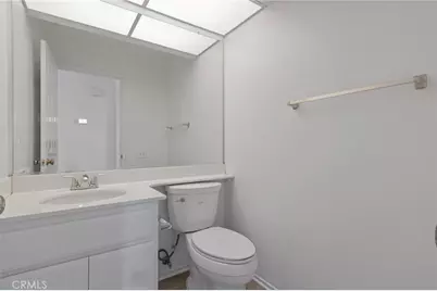 15361 Hunsaker Avenue #A, Paramount, CA 90723 - Photo 17
