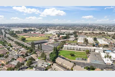 15361 Hunsaker Avenue #A, Paramount, CA 90723 - Photo 43