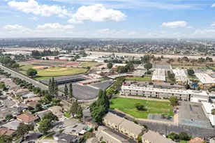 15361 Hunsaker Ave, Paramount, CA 90723 - Photo 43