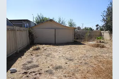 635 W 8th, San Bernardino, CA 92410 - Photo 31
