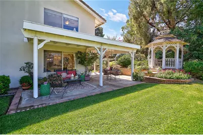 1230 Via Vallarta, Riverside, CA 92506 - Photo 39
