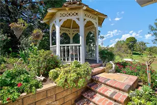 1230 Via Vallarta, Riverside, CA 92506 - Photo 43
