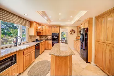 1230 Via Vallarta, Riverside, CA 92506 - Photo 13