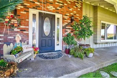1230 Via Vallarta, Riverside, CA 92506 - Photo 7