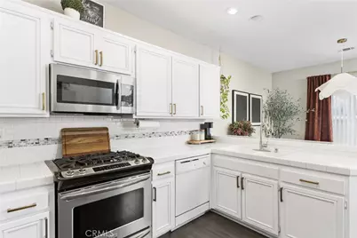 7680 Calle Hacienda, Highland, CA 92346 - Photo 13