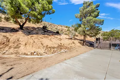 7402 Calpella, Hesperia, CA 92345 - Photo 43