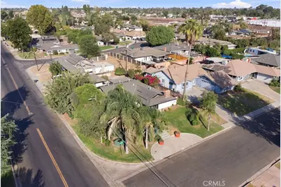 421 Brookhaven Dr, Bakersfield, CA 93304 - Photo 51