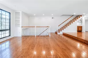 18100 Burbank, Tarzana, CA 91356 - Photo 3