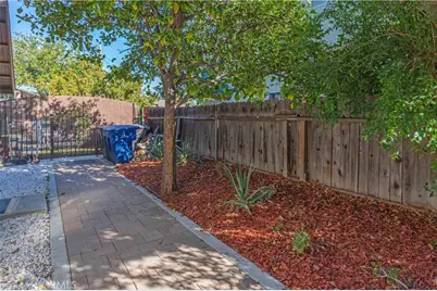 10926 Cochran Ave, Riverside, CA 92505 - Photo 39