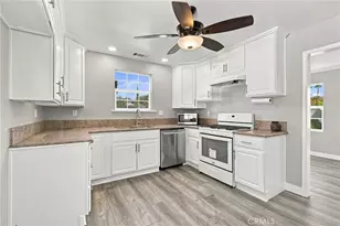 6815 Barcelona, Riverside, CA 92504 - Photo 11