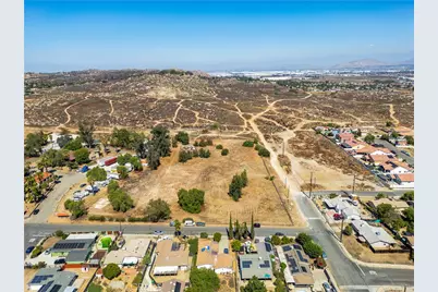 1040 Tepee, Perris, CA 92570 - Photo 19