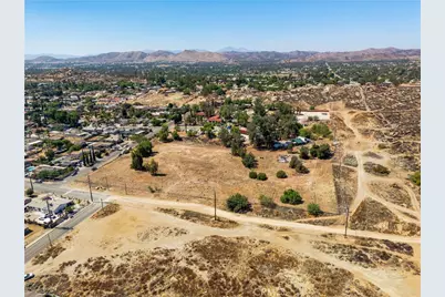 1040 Tepee, Perris, CA 92570 - Photo 25