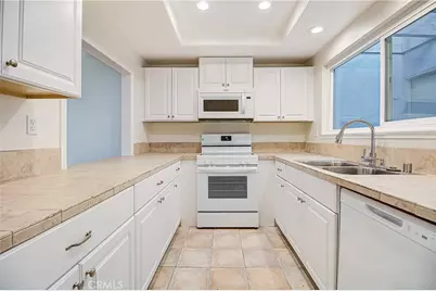 636 Rhine Lane #122, Costa Mesa, CA 92626 - Photo 13