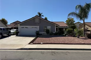 986 Clover, San Jacinto, CA 92582 - Photo 1