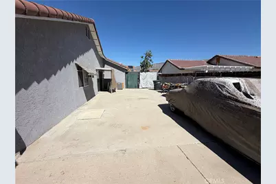 986 Clover, San Jacinto, CA 92582 - Photo 19
