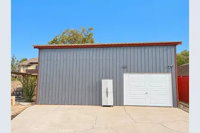 312 W Lugonia, Redlands, CA 92374 - Photo 5
