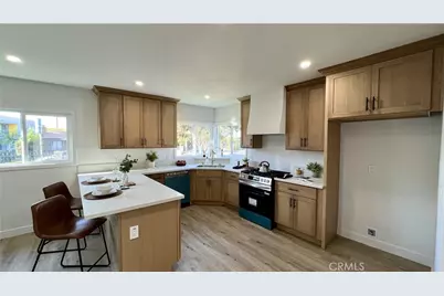 918 E 68th Street, Inglewood, CA 90302 - Photo 17